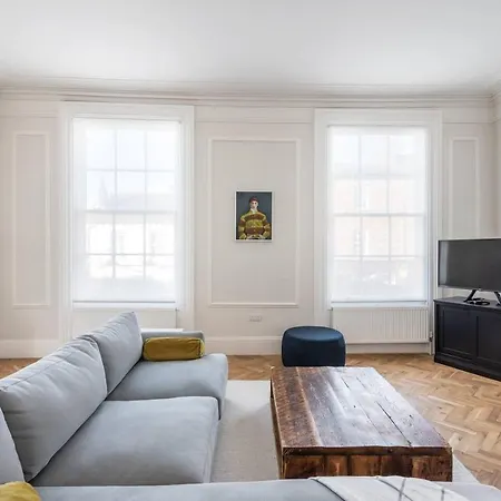 Pass The Keys Luxurious Duplex With Parking דירה *