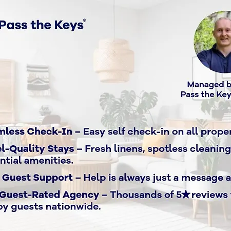 59 Blossom Street Luxurious, Duplex In With Parking - Pass The Keys 아파트 요크