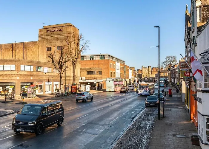 Apartment 59 Blossom Street Luxurious, Duplex In With Parking - Pass The Keys *