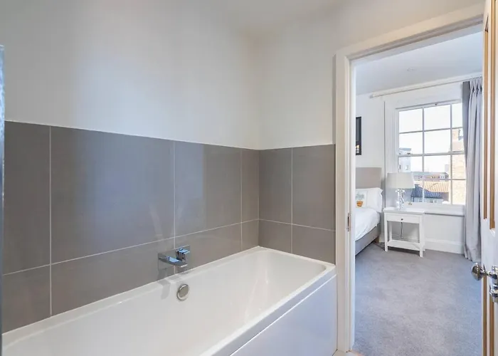 Apartment 59 Blossom Street Luxurious, Duplex In With Parking - Pass The Keys York