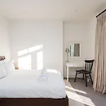 59 Blossom Street Luxurious, Duplex In With Parking - Pass The Keys Апартаменты