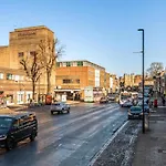 Апартаменты 59 Blossom Street Luxurious, Duplex In With Parking - Pass The Keys *