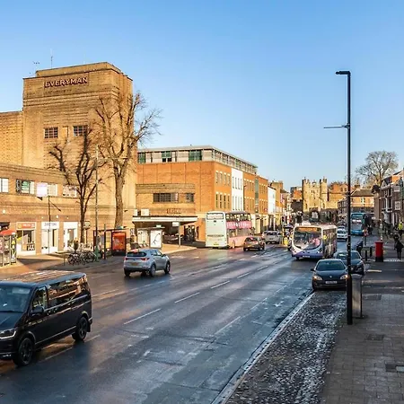 Lägenhet 59 Blossom Street Luxurious, Duplex In With Parking - Pass The Keys *