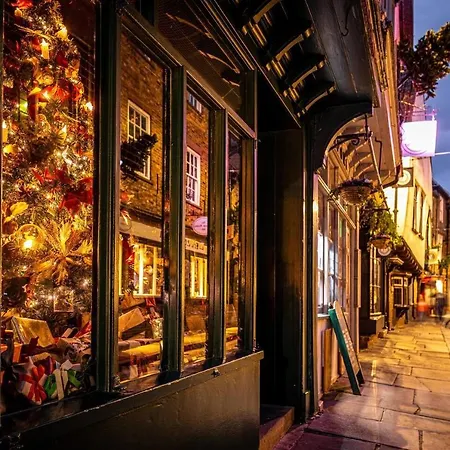 Lägenhet 59 Blossom Street Luxurious, Duplex In With Parking - Pass The Keys *